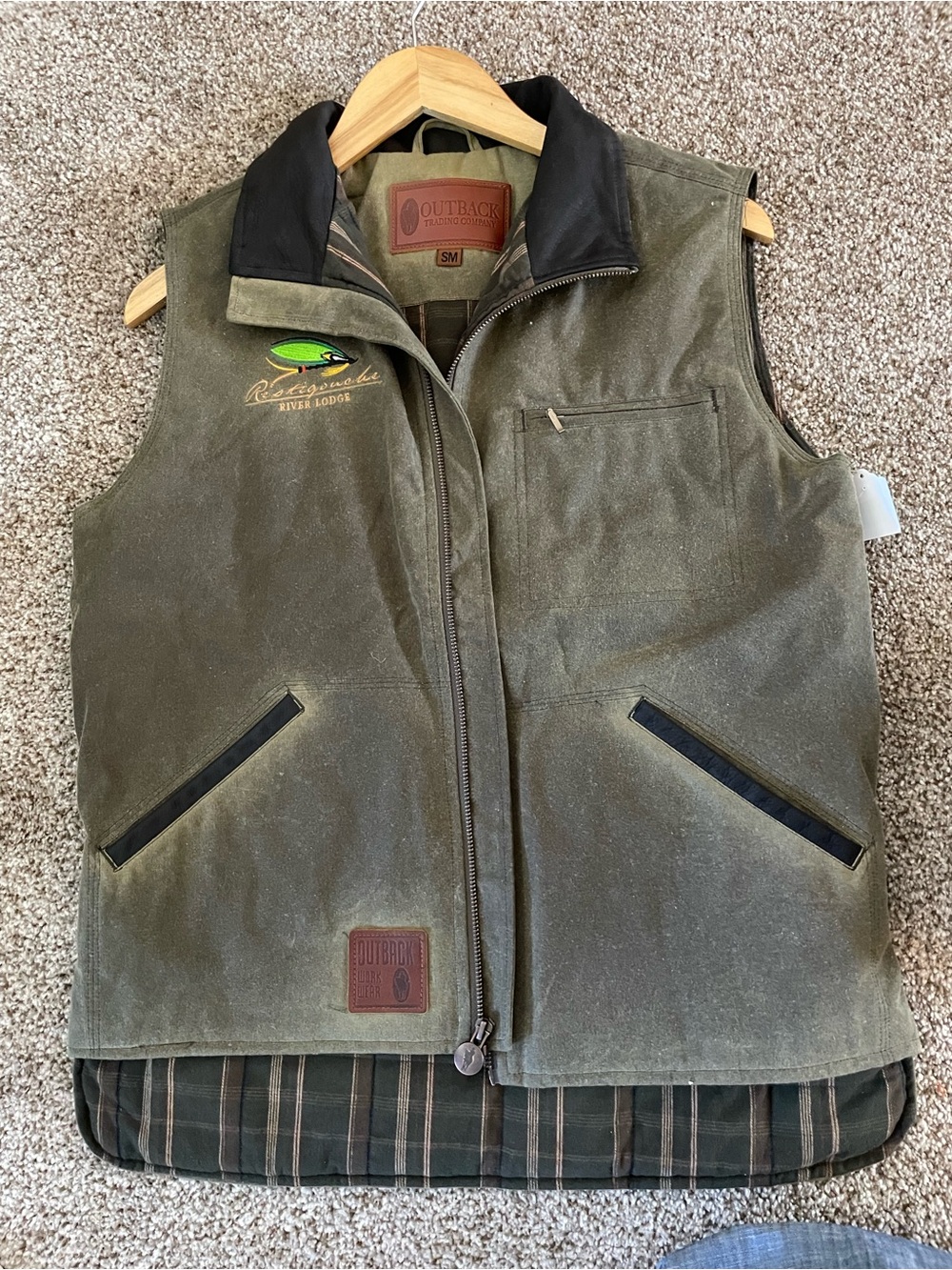 Rugged Outback Sawbuck flannel lined oilskin zip vest with leather collar and tr